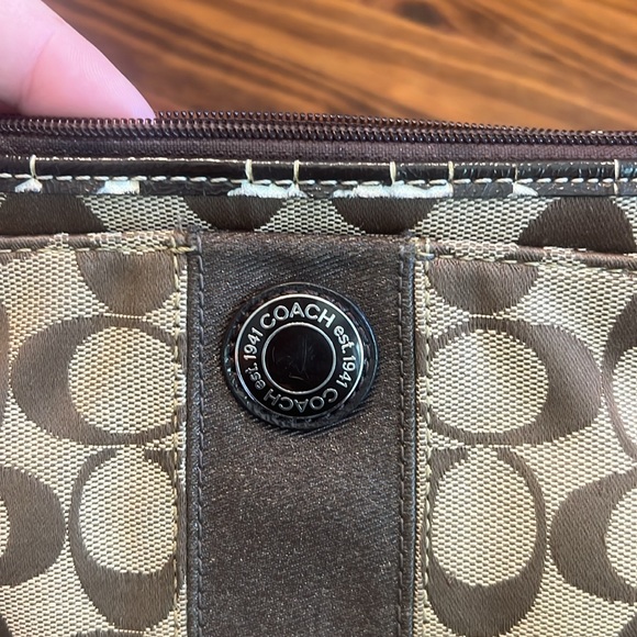 Coach NWT Signature Monogram Fabric Wristlet Clutch Brown - Picture 3 of 7